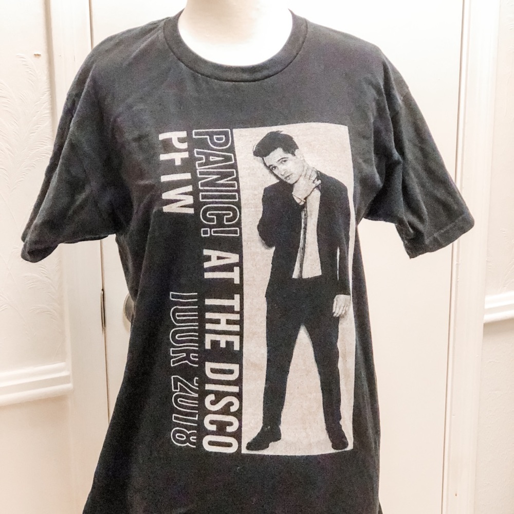 PANIC! AT THE DISCO 2018 Tour Black TShirt